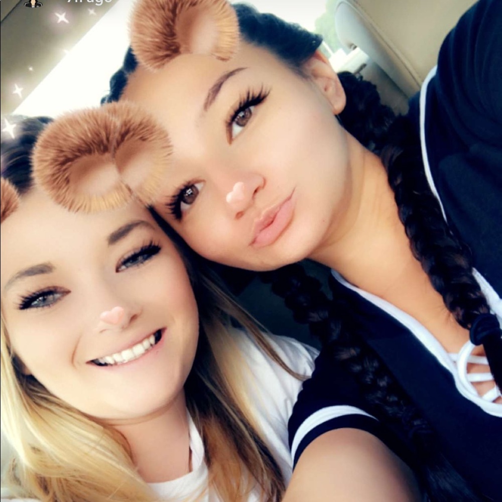 Meet your Posher, Alyssa